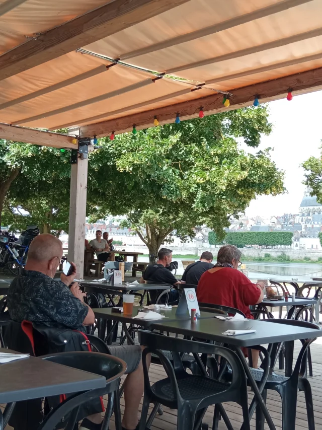 Guinguette à Blois en bord de Loire