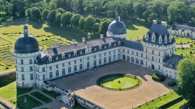 ️ @chateauxethistoire Pierre Holley3