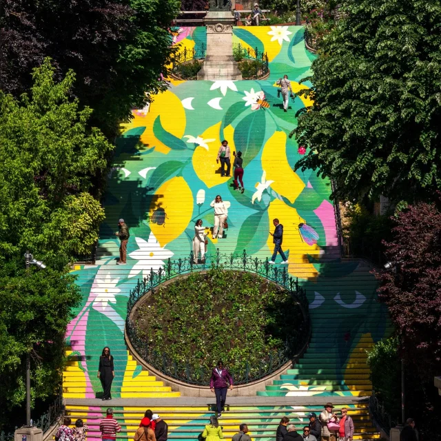 Escalier denis papin à Blois 2025 recouvert de citrons