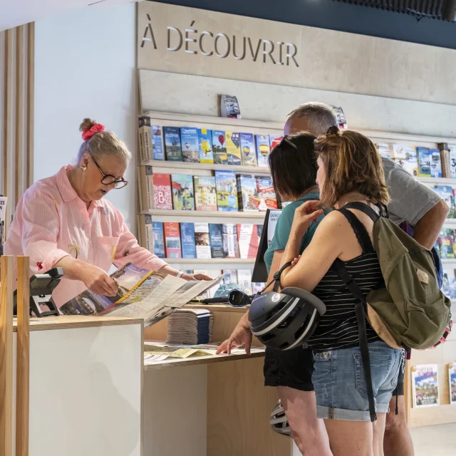 Information à l'Office de Tourisme Blois Chambord