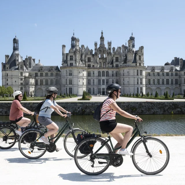 Balade à vélo devant Chambord