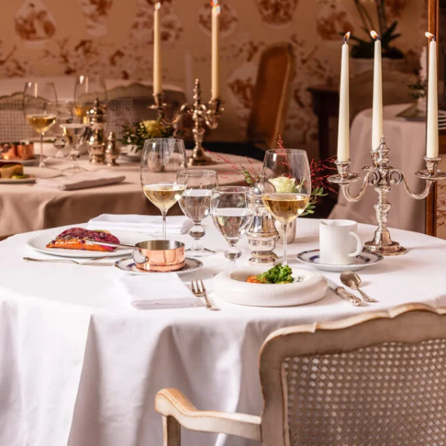 Table au restaurant les Hauts de Loire à Veuzain sur Loire